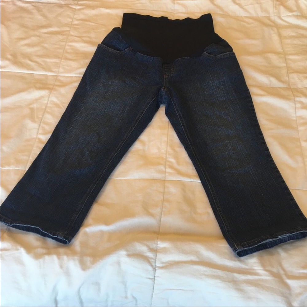 ✨ Motherhood Maternity Cropped Jeans